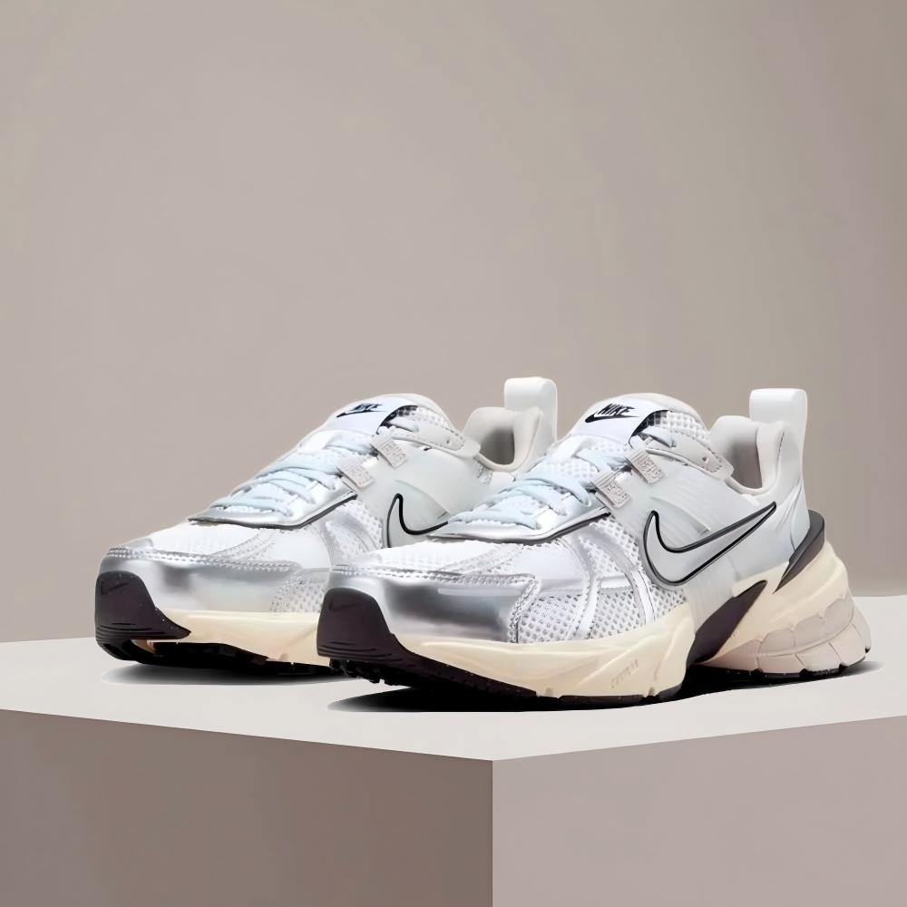 Women Shoes Running Nike - ไนกี้ วีทูเค รันรองเท้าวิ่งลำลองอเนกประสงค์สำหรับผู้หญิงที่ได้รับแรงบันดาลใจจากย้อนยุค พื้นรองเท้ากันลื่นและทนทาน FD0736-100