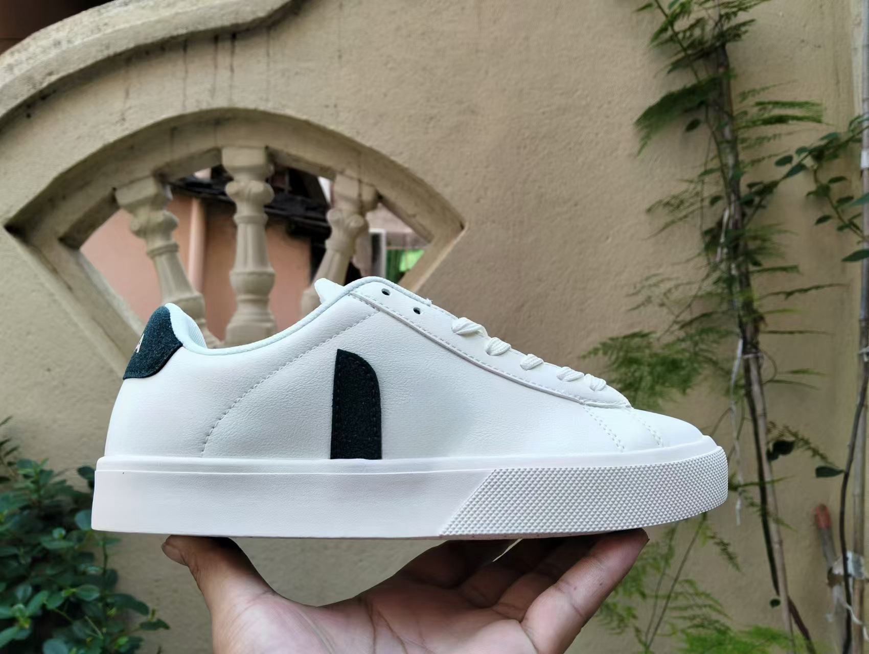 รองเท้าผ้าใบลำลองแบบคลาสสิกสำห - Women'S Shoes Louis Vuitton บทวิจารณ์และราคา