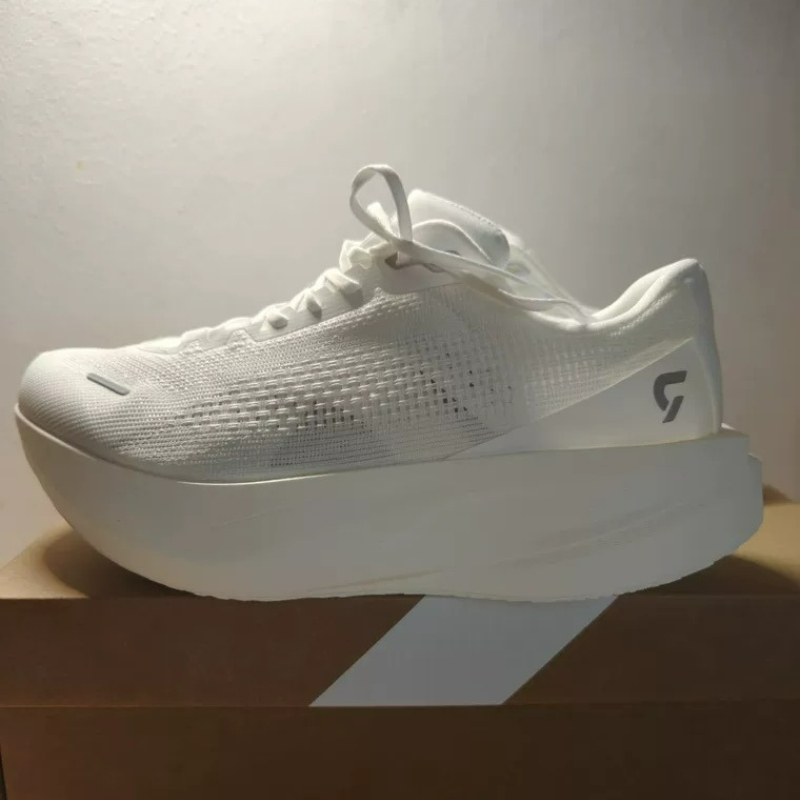 รองเท้าฝึกซ้อม DYNAFISH สำหรับ - Women'S Shoes Vs Men'S บทวิจารณ์และราคา
