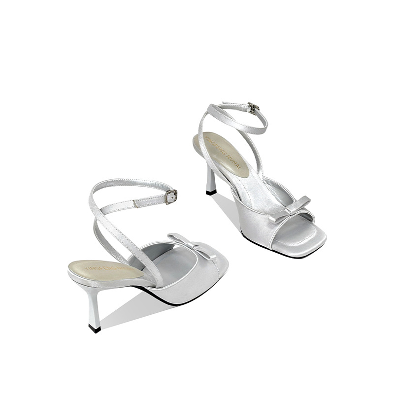 รองเท้าส้นเข็มแบบเปิดนิ้วเท้า  - Metallic Heel Sandal บทวิจารณ์และราคา