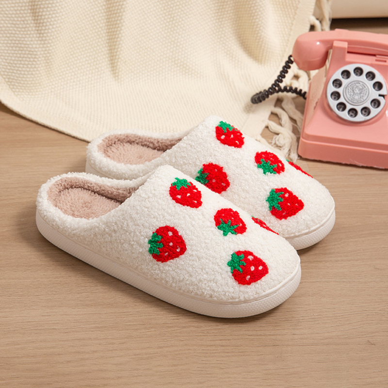 รองเท้าแตะผู้หญิงลายสตรอว์เบอร - Fluffy Fur Slipper บทวิจารณ์และราคา
