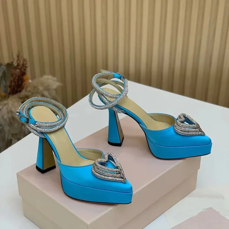 แพลตฟอร์มคริสตัล Love ตกแต่งรอ - Metallic Heel Sandal บทวิจารณ์และราคา